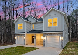 2117 Gemway Dr, Charlotte, NC 28216