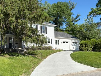 411 Oliver Ave, Ames, IA 50014