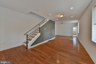 2609 Sepviva St, Philadelphia, PA 19125