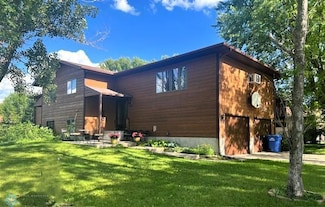 118 36th Ave N, Fargo, ND 58102
