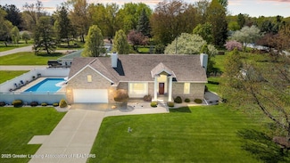 1801 Tahyio Rd, Owosso, MI 48867