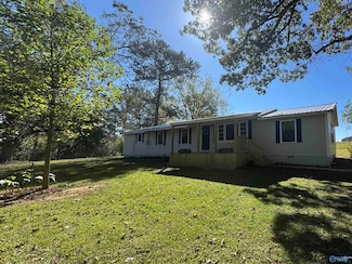 662 County Road 454, Crossville, AL 35962