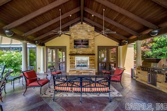 600 Chenal Woods Dr, Little Rock, AR 72223