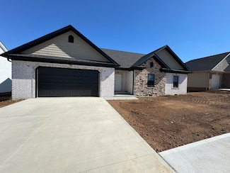 105 Linzi Way, Paris, KY 40361