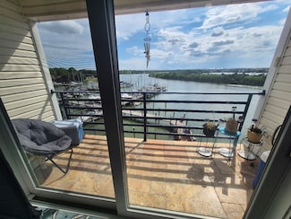 793 Davis Rd Unit 301, League City, TX 77573