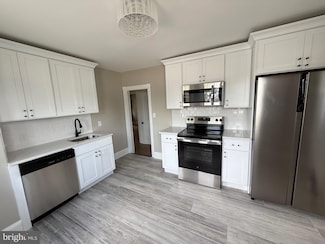 675 N Broad St Unit B, Woodbury, NJ 08096