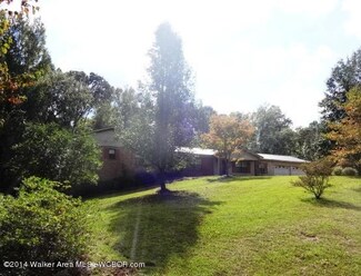 637 13th St SW, Fayette, AL 35555