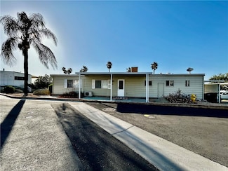 1536 S State St Unit 61, Hemet, CA 92543
