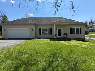 900 Althea St, Johnson City, TN 37601