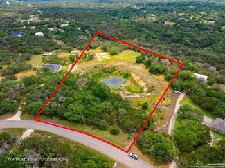 521 Ash Juniper Dr, Newbraunfe, TX 78132