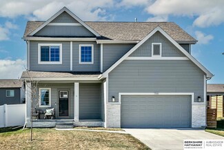 7310 N 166th Ave, Bennington, NE 68007