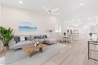 8562 Mustang Dr Unit 31, Naples, FL 34113
