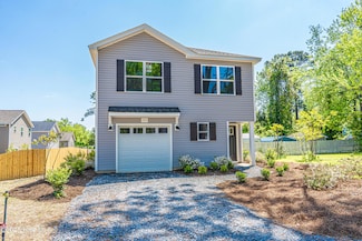 535 S Henley St, Southern Pines, NC 28387