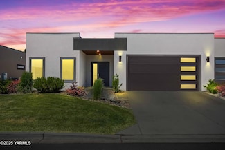 4303 Tayhill Way, Yakima, WA 98908