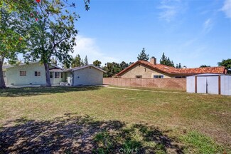 7742 Vassar Ave, Canoga Park, CA 91304