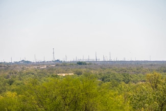 2212 Lausen Ln, Del Rio, TX 78840