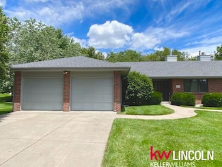2930 Drawbridge Ct, Lincoln, NE 68516