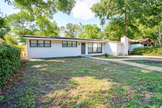 345 Chicago Ave, Valparaiso, FL 32580