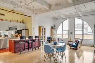 300 Summer St Unit 62, Boston, MA 02210