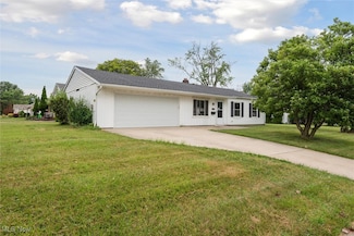 5497 Bartlett Rd, Bedford, OH 44146