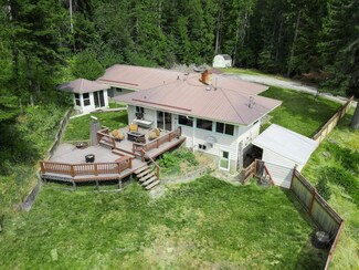431 Boundary Rd, Metaline, WA 99152