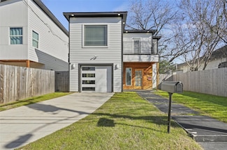 3216 Chihuahua Ave, Dallas, TX 75212