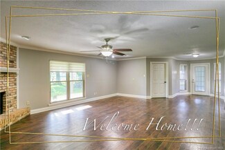 5863 Kingsbury Ln, Lake Charles, LA 70607
