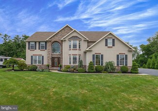 51 Augusta Ln, Fleetwood, PA 19522