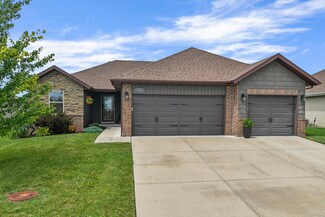 1903 E Costa Mesa Ct, Ozark, MO 65721