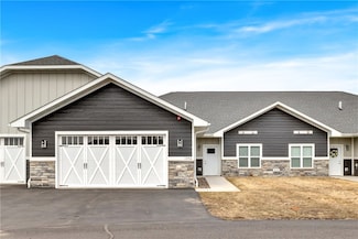 1354 Cypress Ct, Altoona, WI 54720