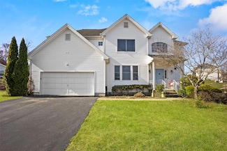 19 Arcadian Place, Fishkill, NY 12524