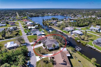 18576 Alphonse Cir, Port Charlotte, FL 33948