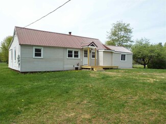 169 Goodell Ave, Swanzey, NH 03446