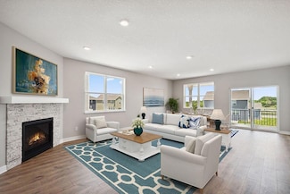 1683 Oak Creek Ct, Chaska, MN 55318