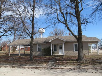 301 E Johnson St, Saint James, MO 65559