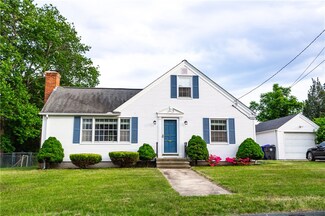 74 Youngs Ave, West Warwick, RI 02893