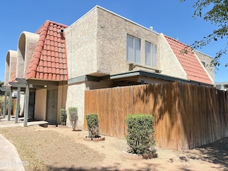 5944 W Golden Ln, Glendale, AZ 85302