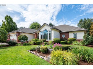 3878 Meadow View Dr, Eugene, OR 97408