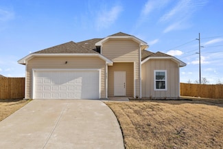 4702 Delano St, Greenville, TX 75401