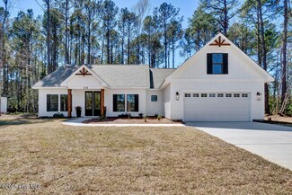 375 Boundary Loop Rd NW, Calabash, NC 28467