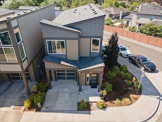 686 NW Pebblestone Ln, Beaverton, Or, OR 97006