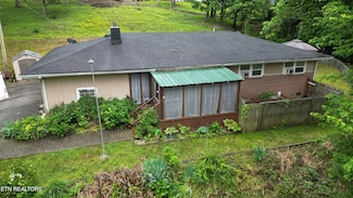 131 Scott Rd, Harriman, TN 37748