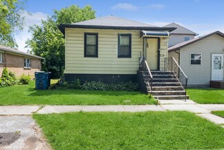 15117 2nd Ave, Phoenix, IL 60426