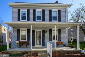 171 S Main St, Mount Wolf, PA 17347