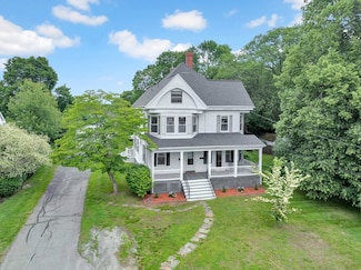 56 Warren Ave, Woburn, MA 01801