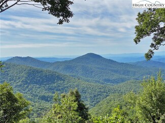 455 Dogwood Ln, Blowing Rock, NC 28605