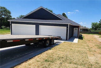 3114 Old Wire Rd Unit B, Springdale, AR 72764