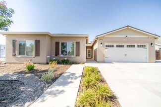 4246 W Modoc Ct, Visalia, CA 93291