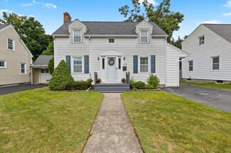 122 Avondale Rd, Rochester, NY 14622