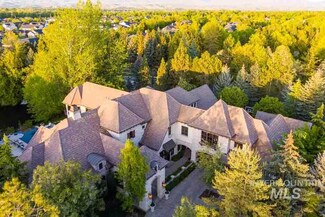 1128 W Shearwater Ln, Eagle, ID 83616